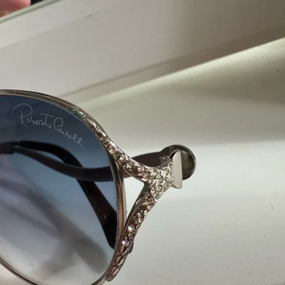 Roberto Cavalli Silver and Blue Aviator Sunglasses Roberto Cavalli SRC008V Sunglasses - Unisex Silver Metal  main image 3